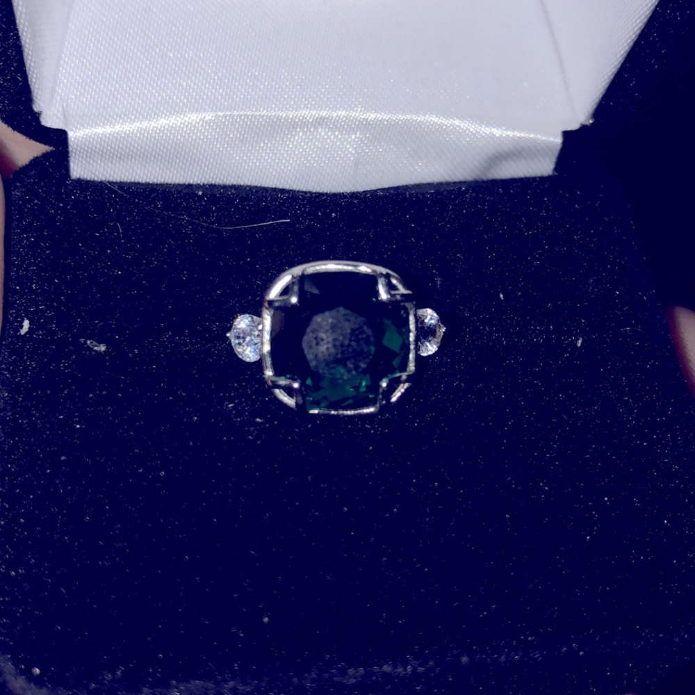 Ring